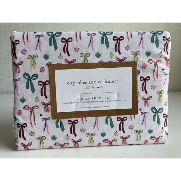 Cupcakes and Cashmere Bows Ornaments QUEEN SIZE Sheet Set Christmas Bows NEW - Picture 1 of 12